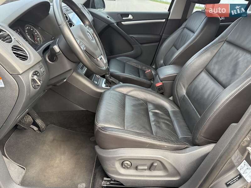 Внедорожник / Кроссовер Volkswagen Tiguan 2015 в Борисполе фото 38 Внедорожник / Кроссовер Volkswagen Tiguan 2015 в Борисполе