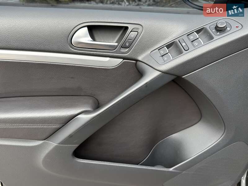 Внедорожник / Кроссовер Volkswagen Tiguan 2015 в Борисполе фото 47 Внедорожник / Кроссовер Volkswagen Tiguan 2015 в Борисполе