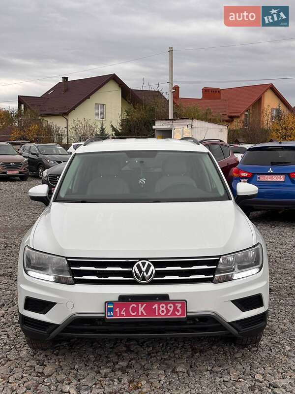 Позашляховик / Кросовер Volkswagen Tiguan 2018 в Львові