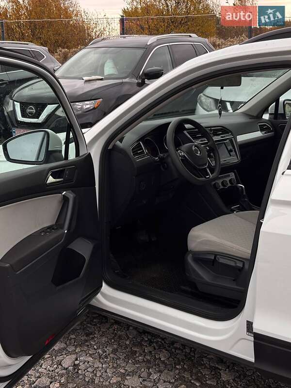 Позашляховик / Кросовер Volkswagen Tiguan 2018 в Львові