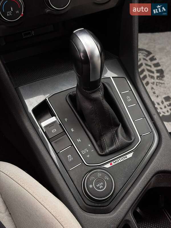 Позашляховик / Кросовер Volkswagen Tiguan 2018 в Львові