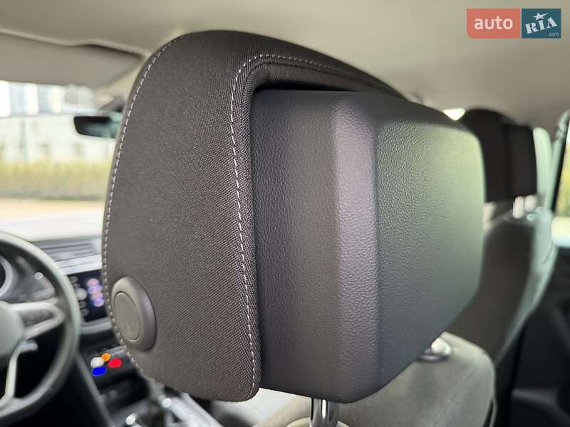 Позашляховик / Кросовер Volkswagen Tiguan 2021 в Києві фото 39 Позашляховик / Кросовер Volkswagen Tiguan 2021 в Києві