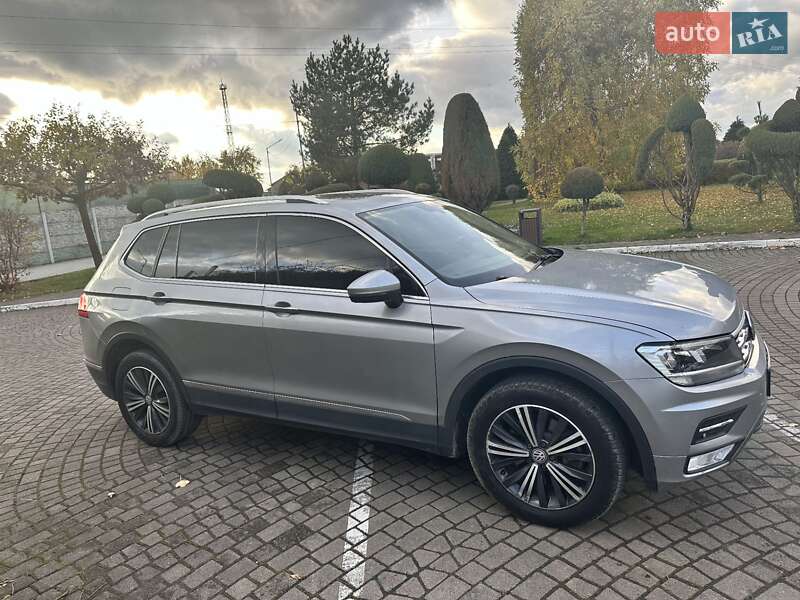 Внедорожник / Кроссовер Volkswagen Tiguan 2019 в Яворове фото 2 Внедорожник / Кроссовер Volkswagen Tiguan 2019 в Яворове
