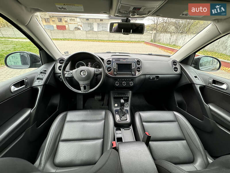 Позашляховик / Кросовер Volkswagen Tiguan 2015 в Дубні