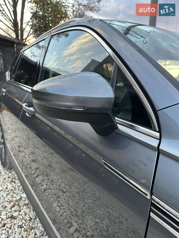 Позашляховик / Кросовер Volkswagen Tiguan 2021 в Тернополі