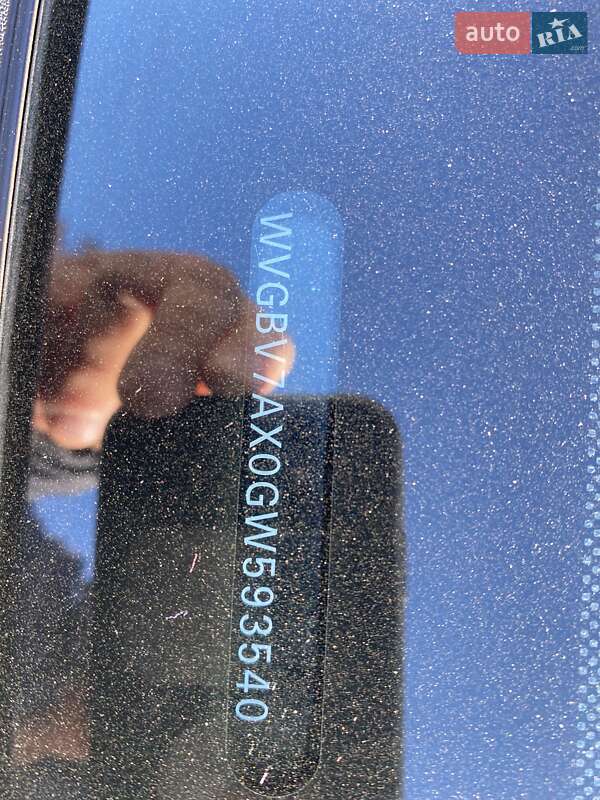 Внедорожник / Кроссовер Volkswagen Tiguan 2016 в Кривом Роге