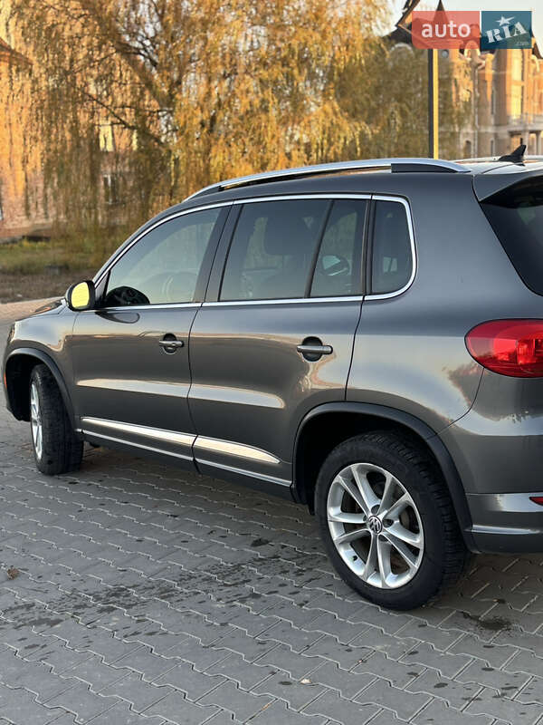 Внедорожник / Кроссовер Volkswagen Tiguan 2015 в Черновцах