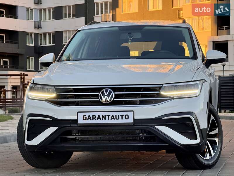 Позашляховик / Кросовер Volkswagen Tiguan 2022 в Одесі