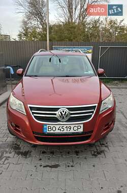 Позашляховик / Кросовер Volkswagen Tiguan 2010 в Тернополі