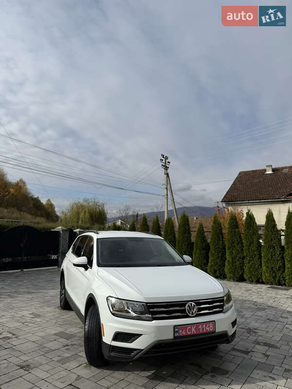Внедорожник / Кроссовер Volkswagen Tiguan 2021 в Сваляве