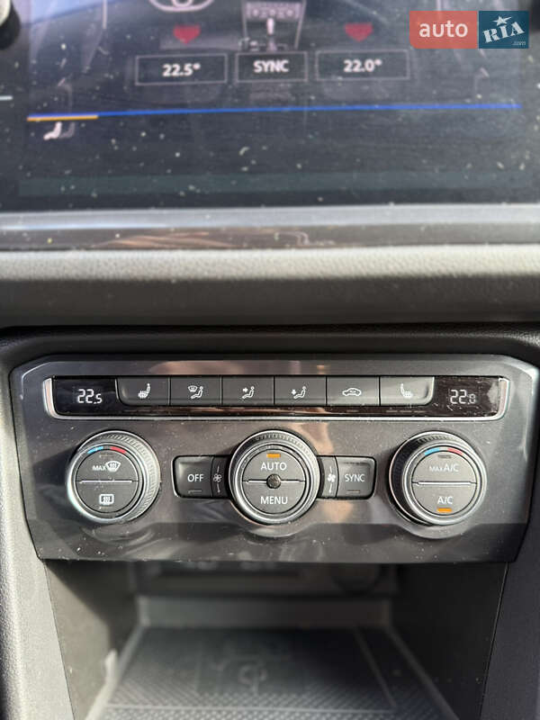 Внедорожник / Кроссовер Volkswagen Tiguan 2021 в Сваляве