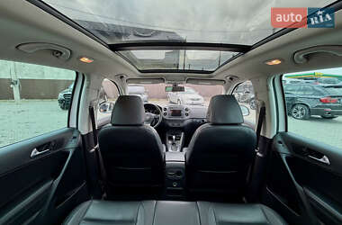 Внедорожник / Кроссовер Volkswagen Tiguan 2016 в Каменец-Подольском