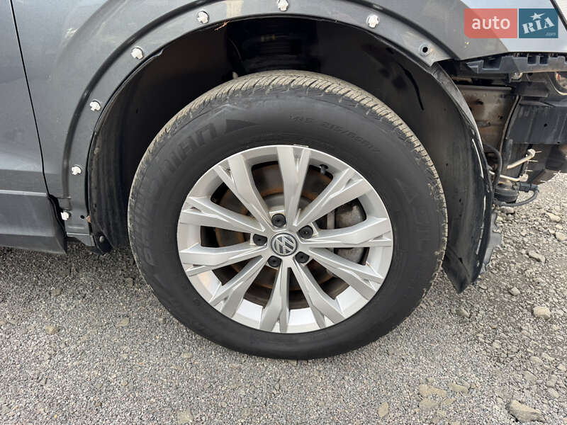 Внедорожник / Кроссовер Volkswagen Tiguan 2018 в Луцке фото 10 Внедорожник / Кроссовер Volkswagen Tiguan 2018 в Луцке
