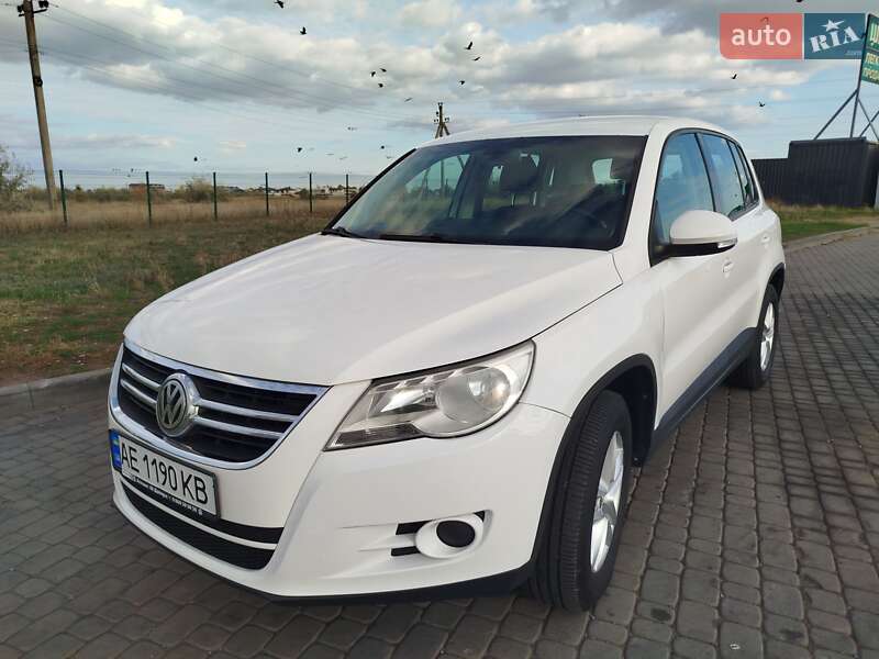 Позашляховик / Кросовер Volkswagen Tiguan 2011 в Дніпрі