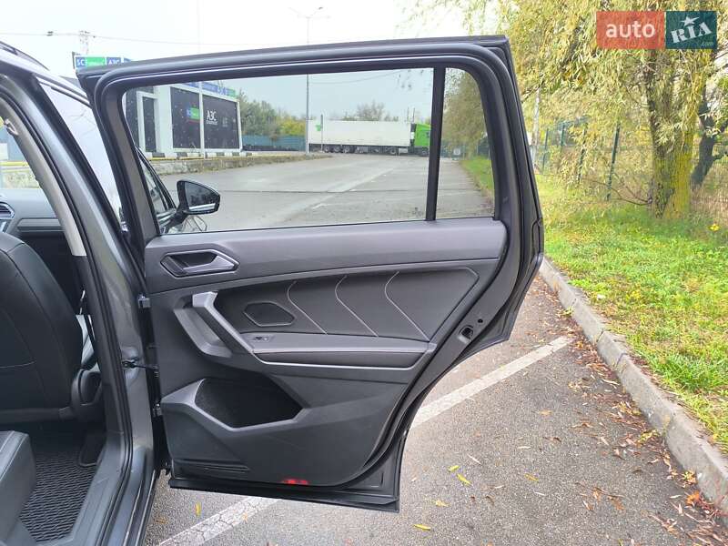 Внедорожник / Кроссовер Volkswagen Tiguan 2021 в Киеве фото 26 Внедорожник / Кроссовер Volkswagen Tiguan 2021 в Киеве