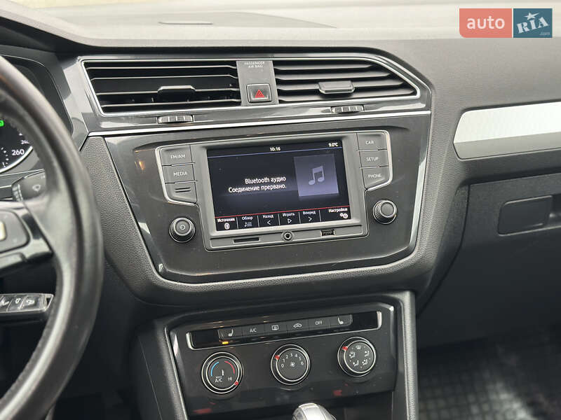 Позашляховик / Кросовер Volkswagen Tiguan 2017 в Києві