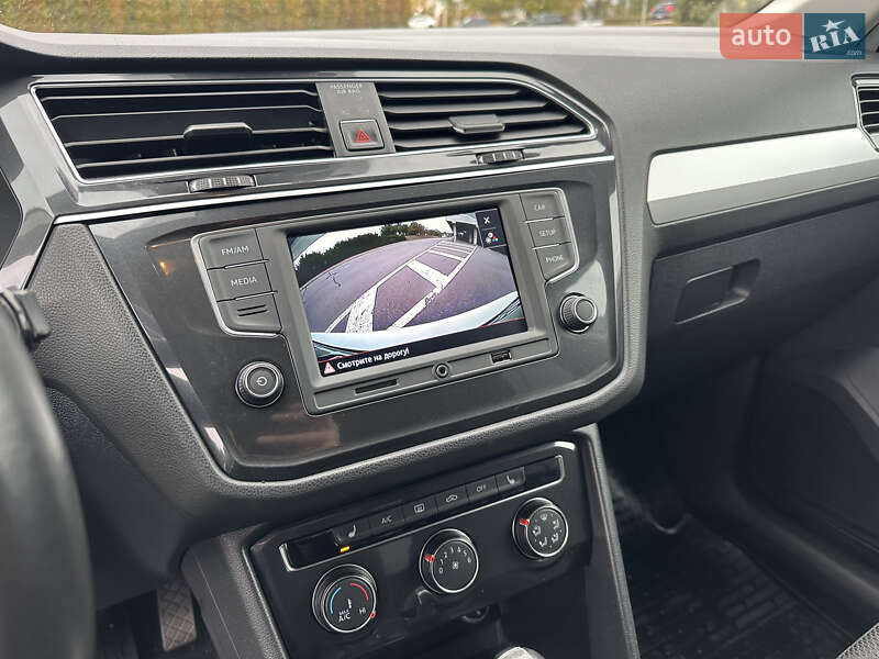 Позашляховик / Кросовер Volkswagen Tiguan 2017 в Києві
