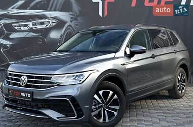 Позашляховик / Кросовер Volkswagen Tiguan 2024 в Львові