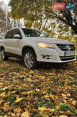 Позашляховик / Кросовер Volkswagen Tiguan 2011 в Луцьку