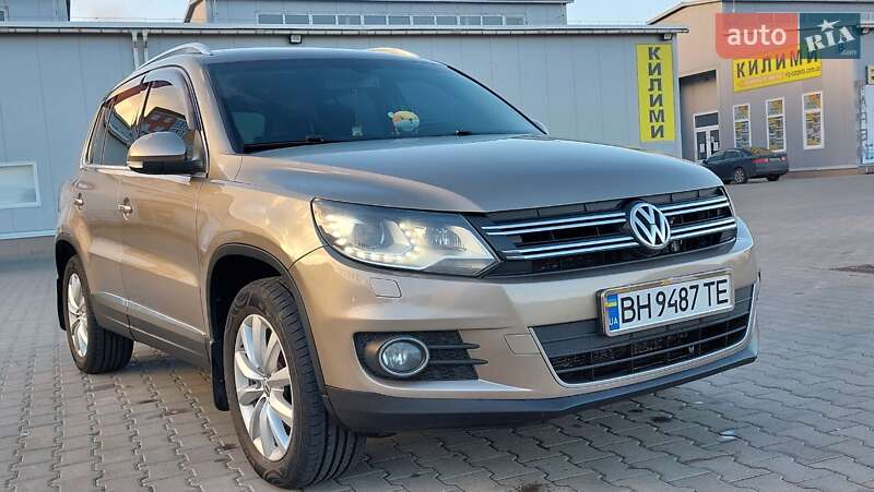 Внедорожник / Кроссовер Volkswagen Tiguan 2013 в Арцизе