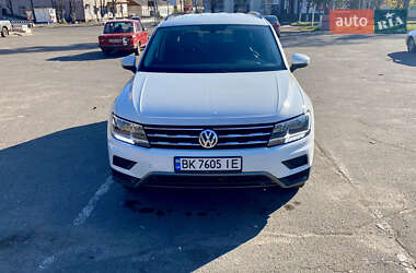 Позашляховик / Кросовер Volkswagen Tiguan 2018 в Володимирці
