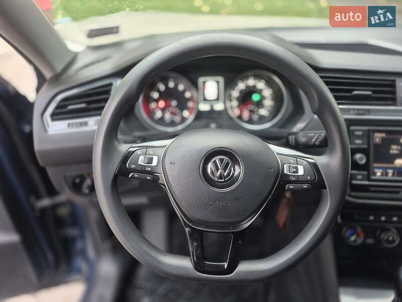 Внедорожник / Кроссовер Volkswagen Tiguan 2018 в Дубно