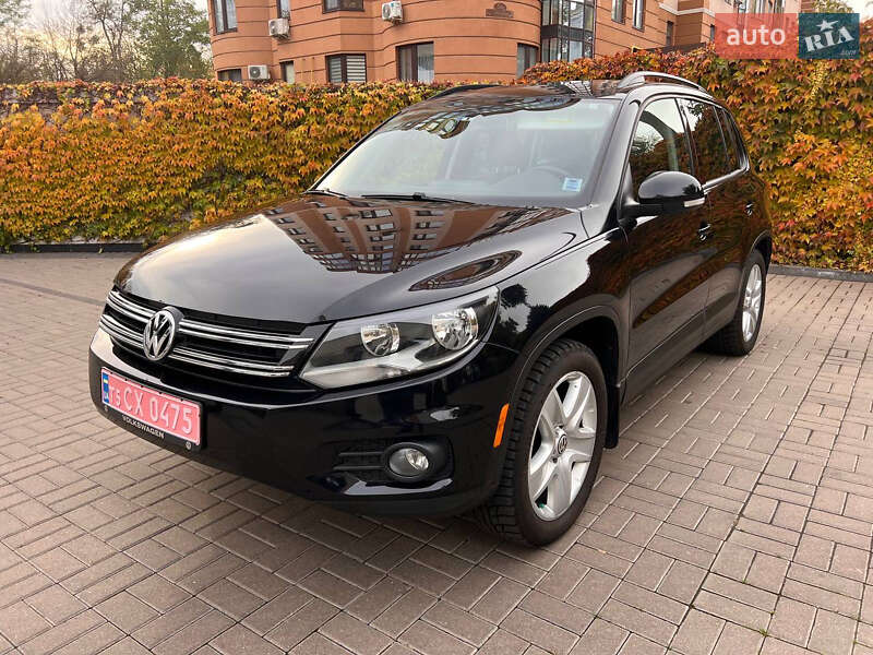 Внедорожник / Кроссовер Volkswagen Tiguan 2015 в Ровно