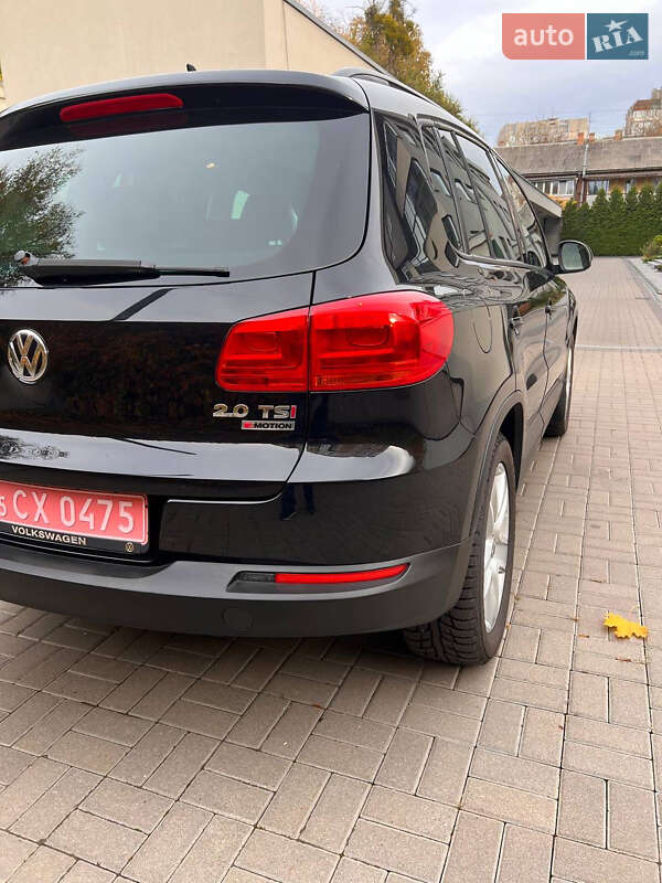 Внедорожник / Кроссовер Volkswagen Tiguan 2015 в Ровно