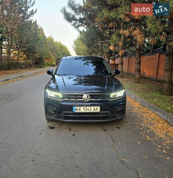 Внедорожник / Кроссовер Volkswagen Tiguan 2017 в Днепре фото 10 Внедорожник / Кроссовер Volkswagen Tiguan 2017 в Днепре