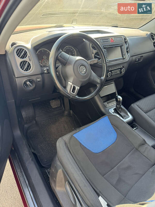 Внедорожник / Кроссовер Volkswagen Tiguan 2011 в Киеве