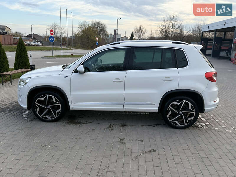 Внедорожник / Кроссовер Volkswagen Tiguan 2011 в Каменец-Подольском