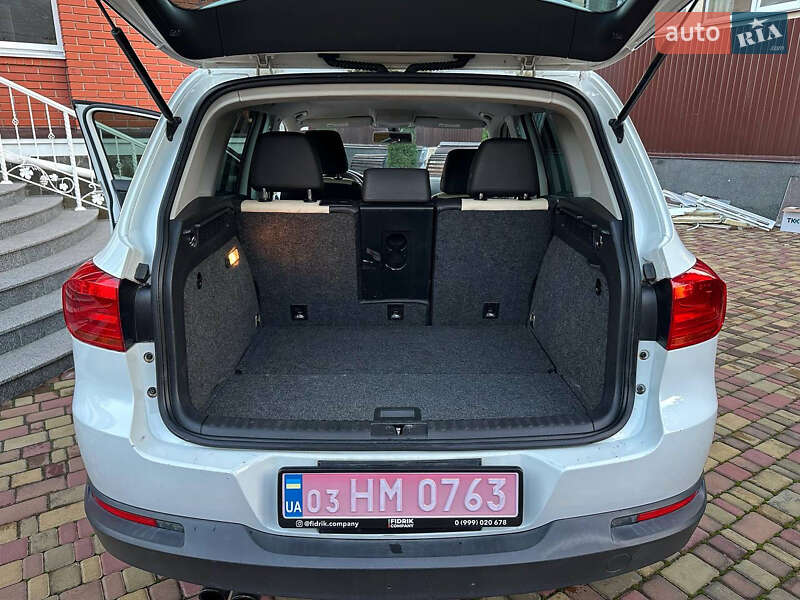 Внедорожник / Кроссовер Volkswagen Tiguan 2016 в Киеве