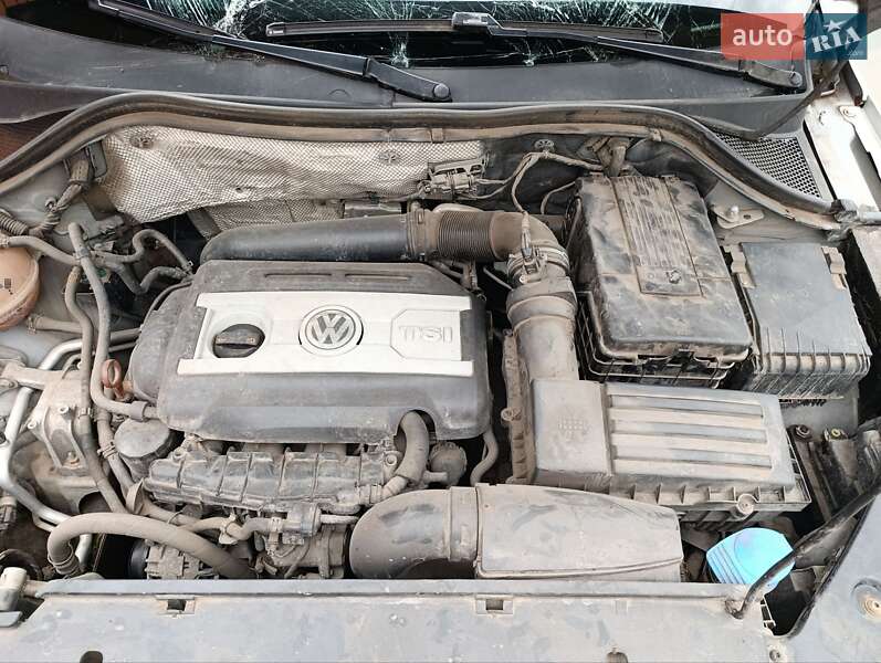 Внедорожник / Кроссовер Volkswagen Tiguan 2011 в Кривом Роге