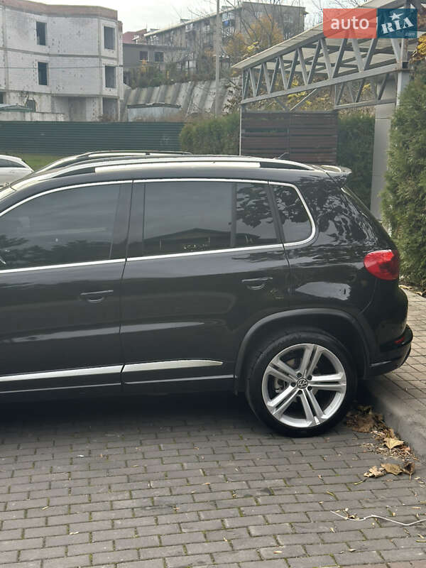 Позашляховик / Кросовер Volkswagen Tiguan 2016 в Луцьку