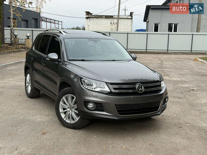 Внедорожник / Кроссовер Volkswagen Tiguan 2016 в Краснограде фото 14 Внедорожник / Кроссовер Volkswagen Tiguan 2016 в Краснограде