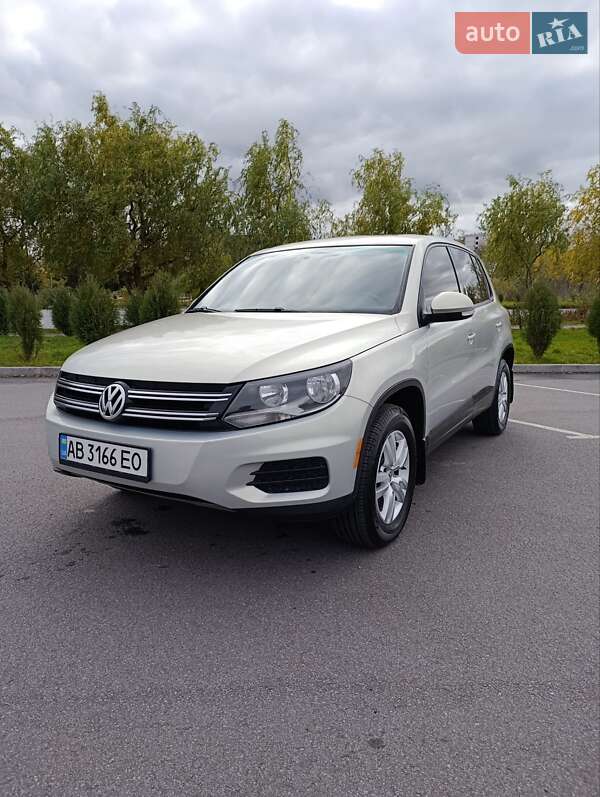 Внедорожник / Кроссовер Volkswagen Tiguan 2012 в Хмельнике