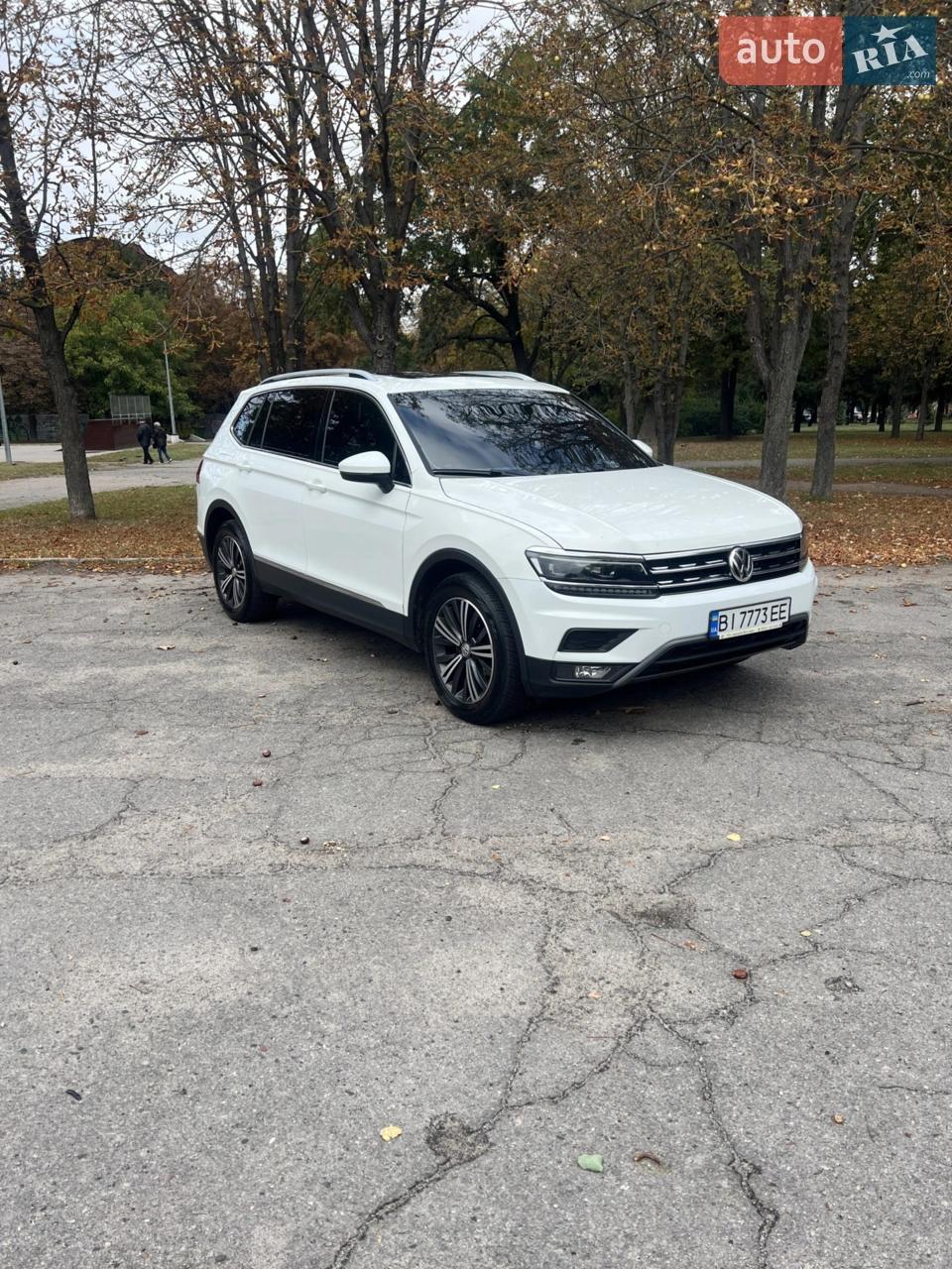 2017 Volkswagen Tiguan - мініатюра 10