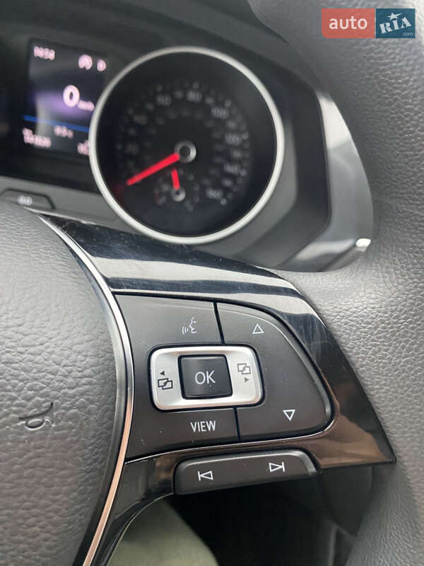 Внедорожник / Кроссовер Volkswagen Tiguan 2019 в Запорожье