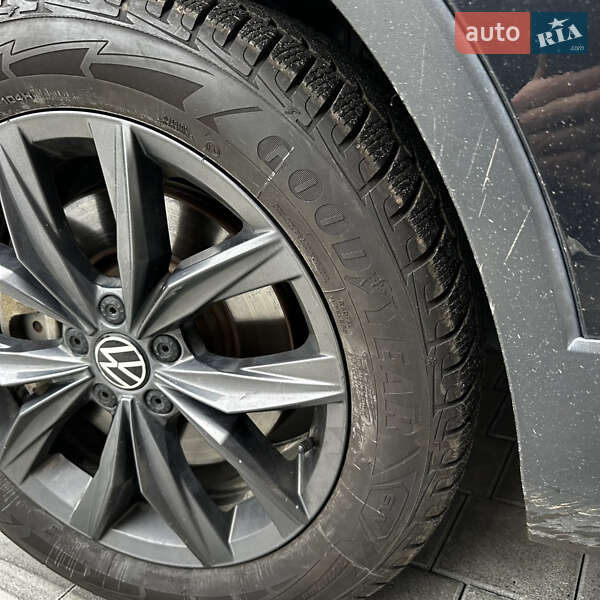 Внедорожник / Кроссовер Volkswagen Tiguan 2022 в Луцке