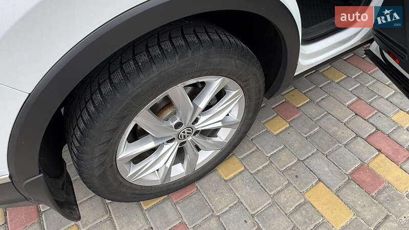 Внедорожник / Кроссовер Volkswagen Tiguan 2020 в Кременчуге