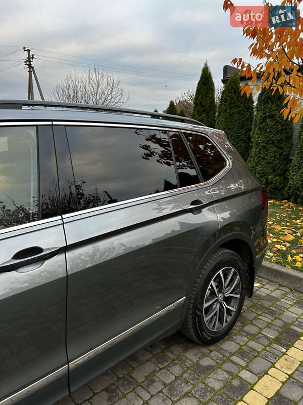 Внедорожник / Кроссовер Volkswagen Tiguan 2020 в Узине фото 5 Внедорожник / Кроссовер Volkswagen Tiguan 2020 в Узине