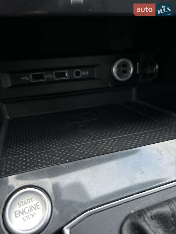 Внедорожник / Кроссовер Volkswagen Tiguan 2020 в Узине фото 16 Внедорожник / Кроссовер Volkswagen Tiguan 2020 в Узине