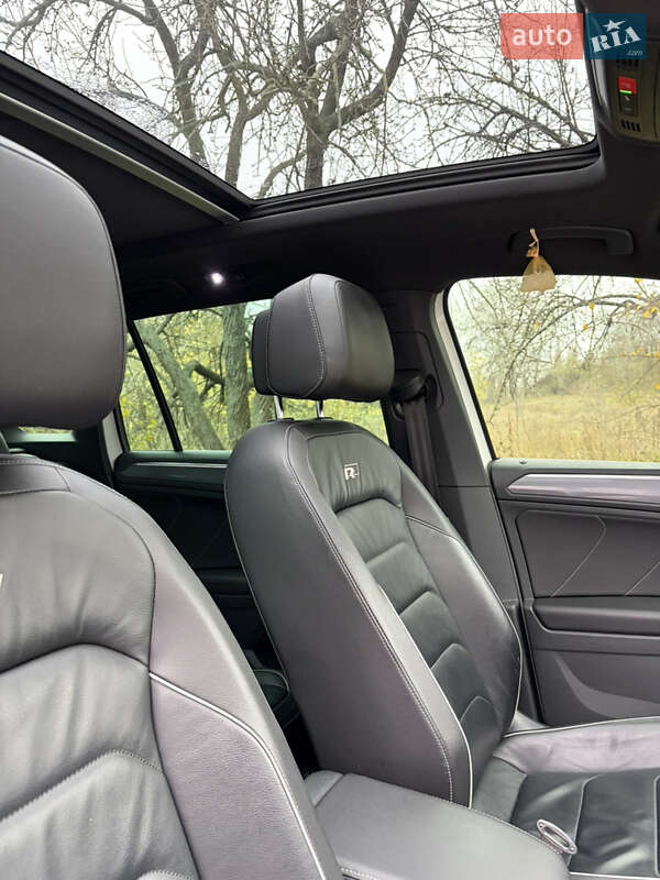 Внедорожник / Кроссовер Volkswagen Tiguan 2017 в Кременчуге