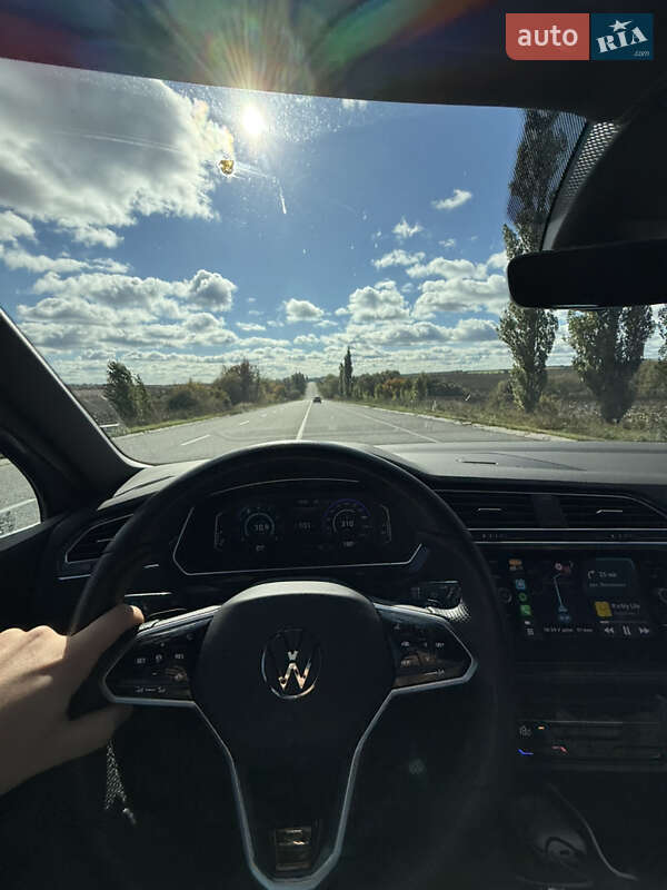 Внедорожник / Кроссовер Volkswagen Tiguan 2023 в Киеве