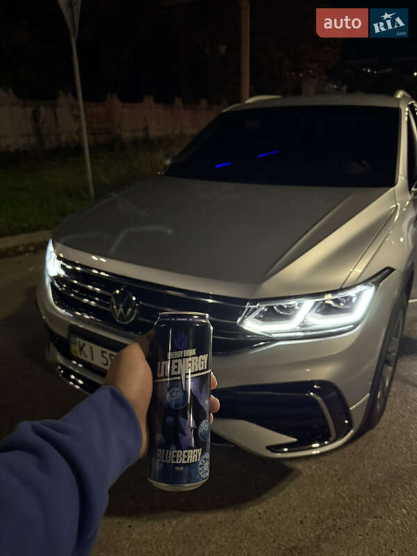 Внедорожник / Кроссовер Volkswagen Tiguan 2023 в Киеве