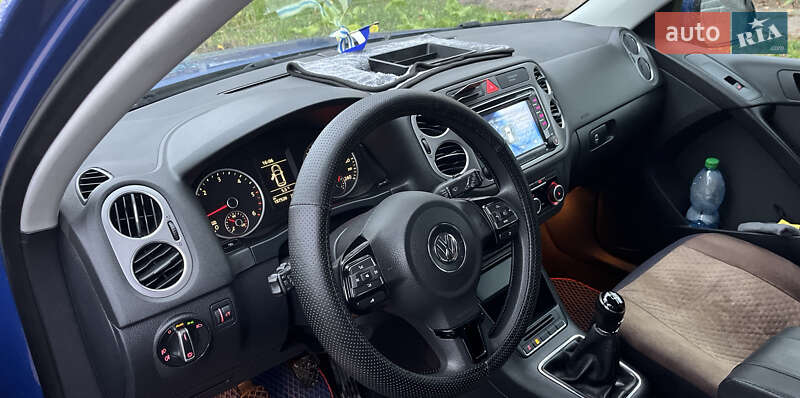 Внедорожник / Кроссовер Volkswagen Tiguan 2011 в Житомире