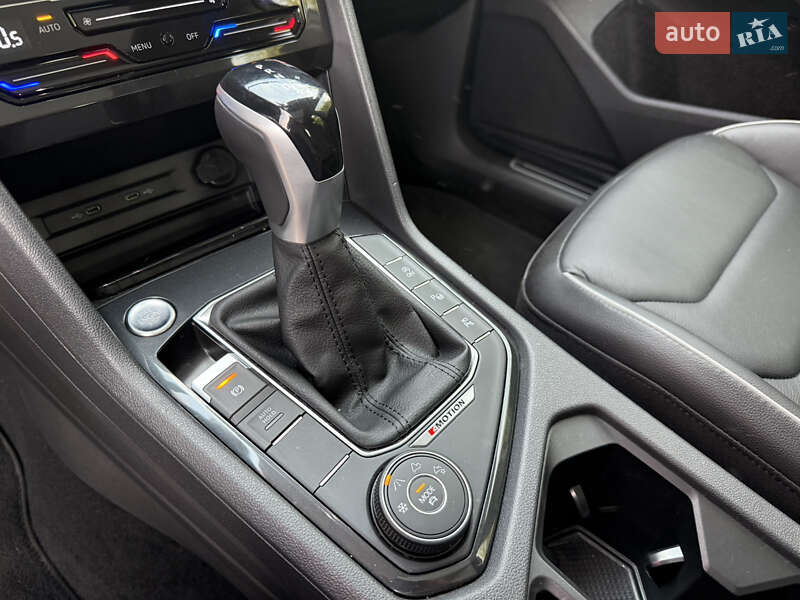 Позашляховик / Кросовер Volkswagen Tiguan 2022 в Києві