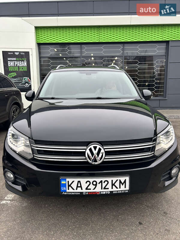 Внедорожник / Кроссовер Volkswagen Tiguan 2016 в Киеве