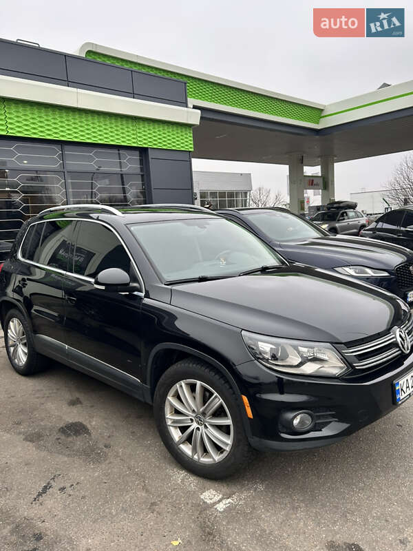 Внедорожник / Кроссовер Volkswagen Tiguan 2016 в Киеве