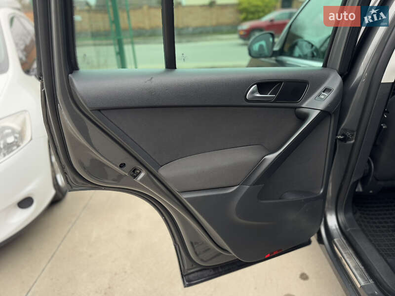 Позашляховик / Кросовер Volkswagen Tiguan 2010 в Бердичеві